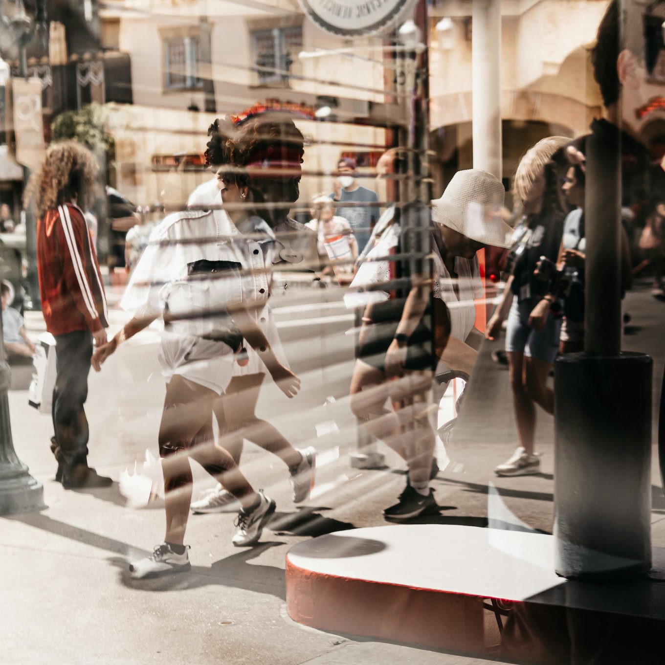 sean-nufer-P76LE53GXHg-unsplash